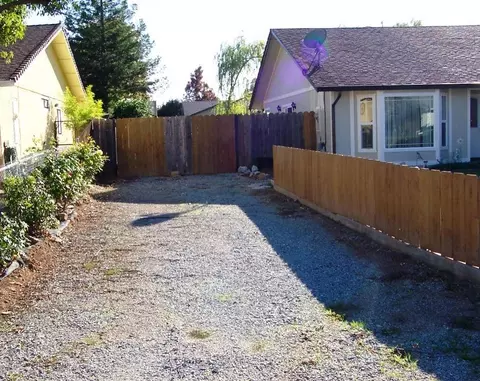 1715 Dakota Way, Redding, CA 96003 photo 23