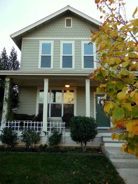 829 Kite Ln, Redding, CA 96001 photo 1