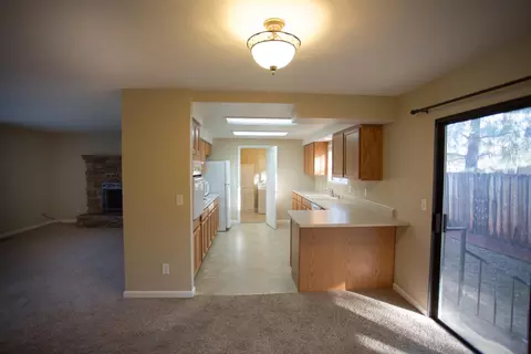 2563 Velia St, Redding, CA 96002 photo 31