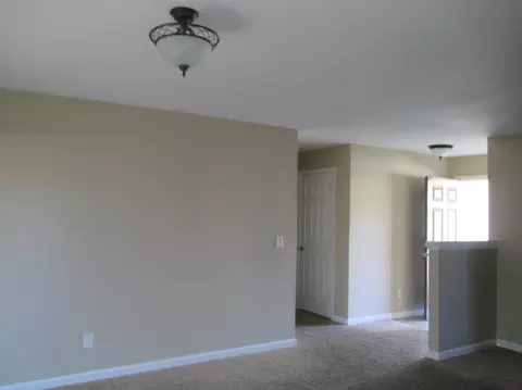 2563 Velia St, Redding, CA 96002 photo 12