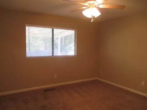 2563 Velia St, Redding, CA 96002 photo 22