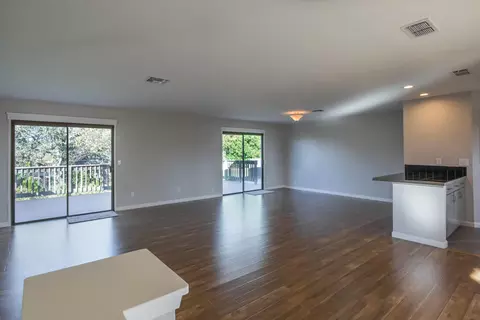 3810 Westgate Ave, Redding, CA 96001 photo 2
