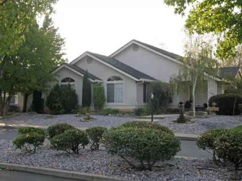 1983 Vineyard Trl, Redding, CA 96003 photo 1