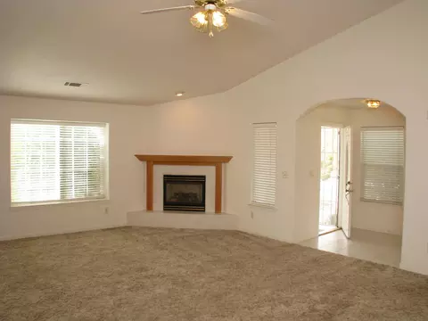 1983 Vineyard Trl, Redding, CA 96003 photo 2