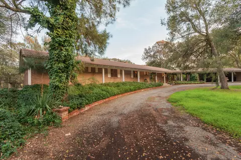14530 Warren Ave, Red Bluff, CA 96080 photo 2