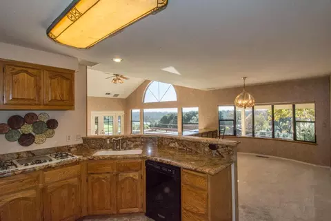21219 River Bluff Dr, Anderson, CA 96007 photo 9