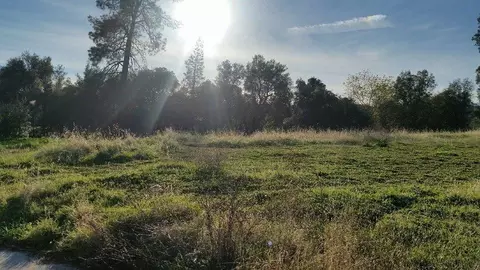 4560 Kayla Dr, Redding, CA 96002 photo 4