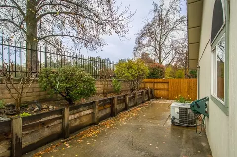 197 Yolla Bolly Trl, Redding, CA 96003 photo 5