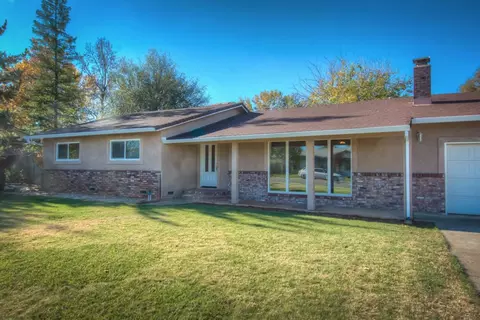 7070 Hermosa Way, Redding, CA 96002 photo 2