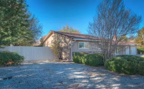 7070 Hermosa Way, Redding, CA 96002 photo 4