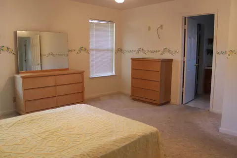 3040 Howard Dr, Redding, CA 96001 photo 4