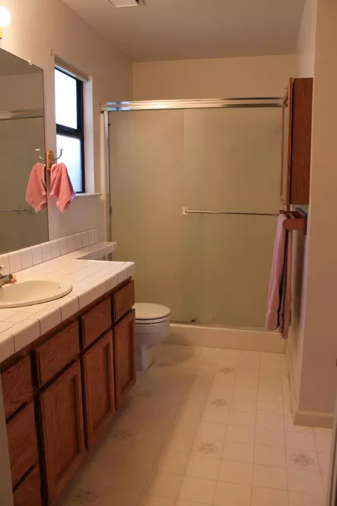 3040 Howard Dr, Redding, CA 96001 photo 5