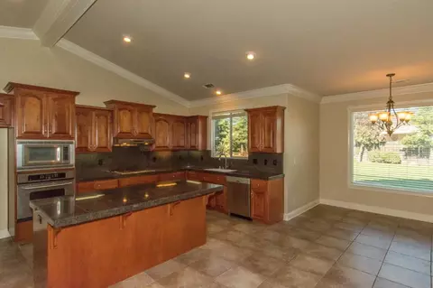 2776 Loggerhead Way, Redding, CA 96002 photo 18