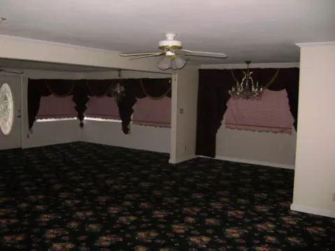 1252 Denton, Redding, CA 96002 photo 5