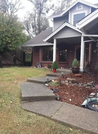 6107 Betty Ann Ct, Redding, CA 96003 photo 1