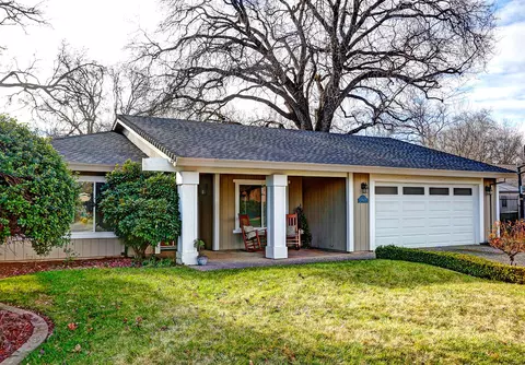 6986 Creekside St, Redding, CA 96001 photo 1