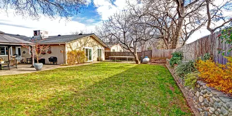 6986 Creekside St, Redding, CA 96001 photo 5