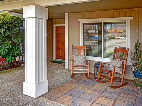 6986 Creekside St, Redding, CA 96001 photo 3