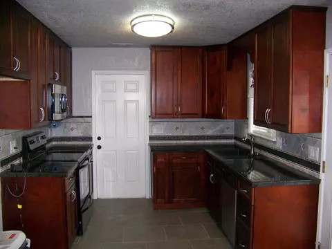 10272 Salmon Creek Rd, Redding, CA 96003 photo 3