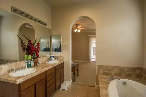 679 Rivercrest Pkwy, Redding, CA 96002 photo 19