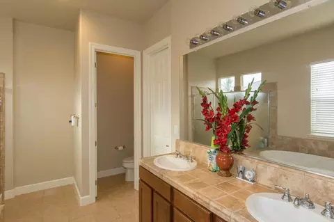 679 Rivercrest Pkwy, Redding, CA 96002 photo 21