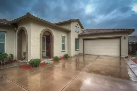 679 Rivercrest Pkwy, Redding, CA 96002 photo 2