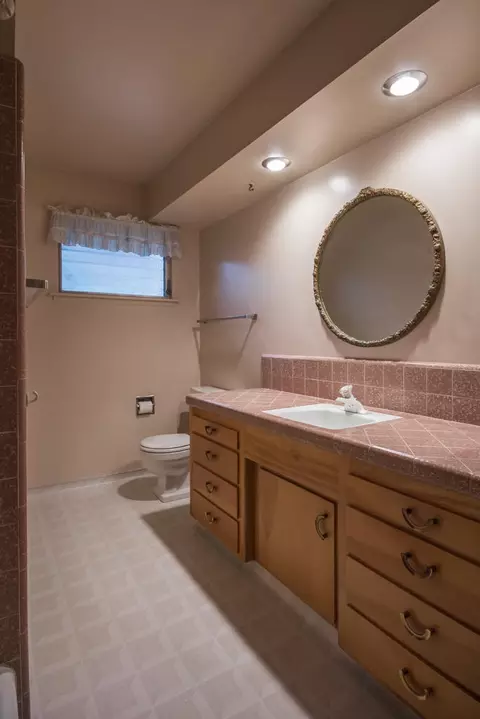 3749 Suzanne Way, Redding, CA 96002 photo 11