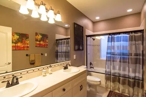 2239 Everest, Redding, CA 96001 photo 24