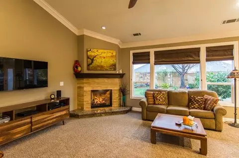 2239 Everest, Redding, CA 96001 photo 5