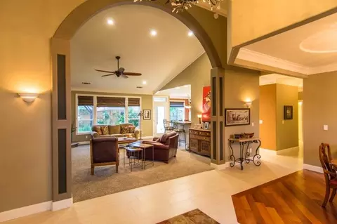 2239 Everest, Redding, CA 96001 photo 4