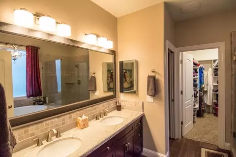 2239 Everest, Redding, CA 96001 photo 17