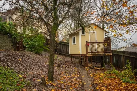 3478 Footbridge Ct, Redding, CA 96003 photo 24