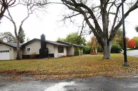 6850 Riata Dr, Redding, CA 96002 photo 3
