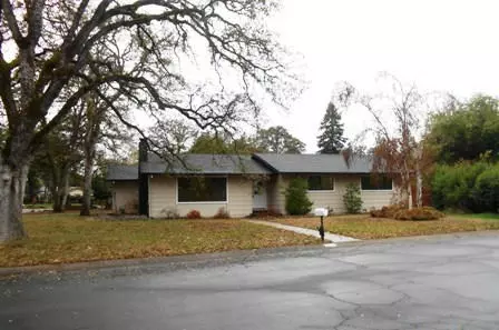 6850 Riata Dr, Redding, CA 96002 photo 4
