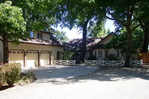 6661 Riverside, Redding, CA 96001 photo 2