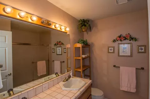4650 Saratoga Dr, Redding, CA 96002 photo 23