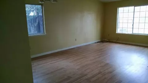 880 Mallard St, Redding, CA 96003 photo 4