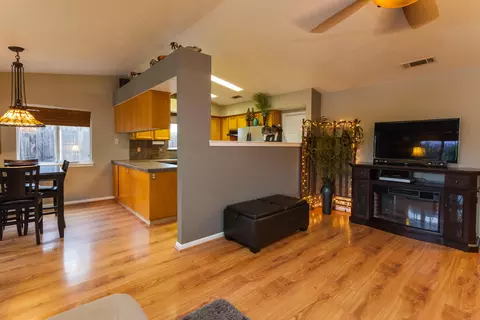 1872 Juarez Ln, Redding, CA 96003 photo 6