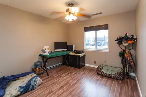 1872 Juarez Ln, Redding, CA 96003 photo 17