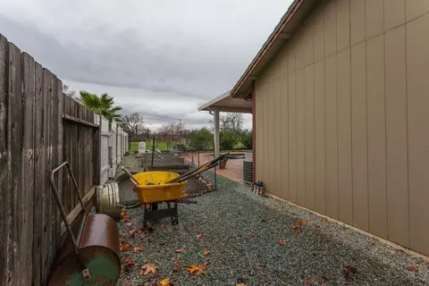 1872 Juarez Ln, Redding, CA 96003 photo 32