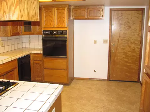 2052 Kildare Dr, Redding, CA 96001 photo 15