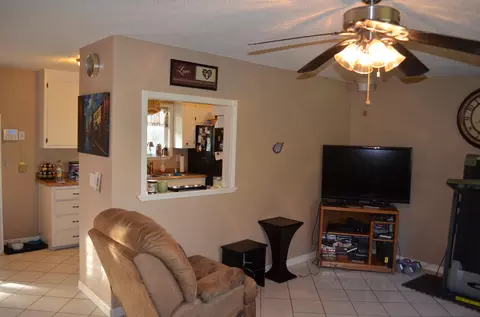 1498 Bruce Dr, Anderson, CA 96007 photo 8