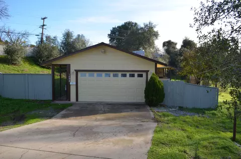 1498 Bruce Dr, Anderson, CA 96007 photo 1