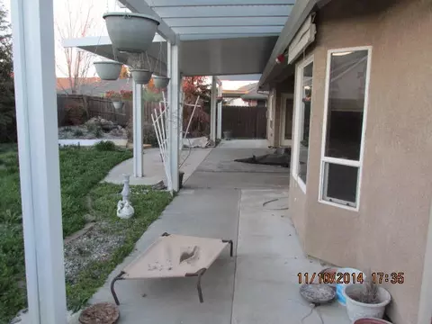 7630 Platinum Way, Redding, CA 96001 photo 2