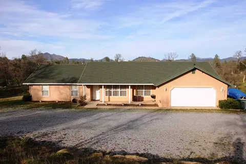 19350 Raintree Ln, Redding, CA 96003 photo 3