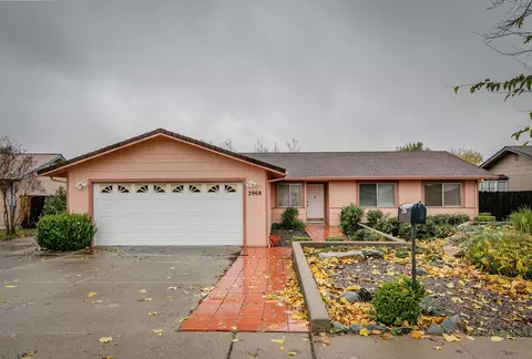 2968 Starlight, Redding, CA 96001 photo 3