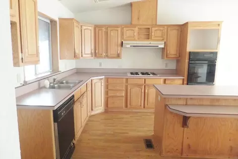 13100 Tierra Oaks Dr, Redding, CA 96003 photo 3