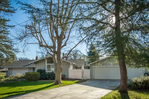 5775 Fagan Dr, Redding, CA 96001 photo 1