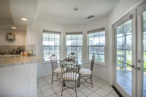 12348 Manzanoaks Dr, Redding, CA 96003 photo 8
