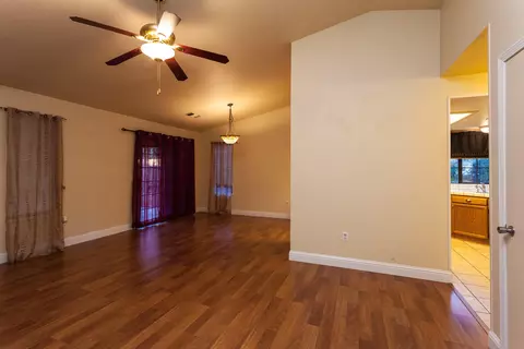 3676 Cherrywood Dr, Redding, CA 96002 photo 5